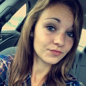 Meet your Posher, Leigh